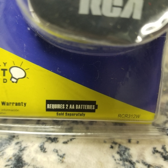 New In Package RCA Universal Remote Control - Picture 7 of 11